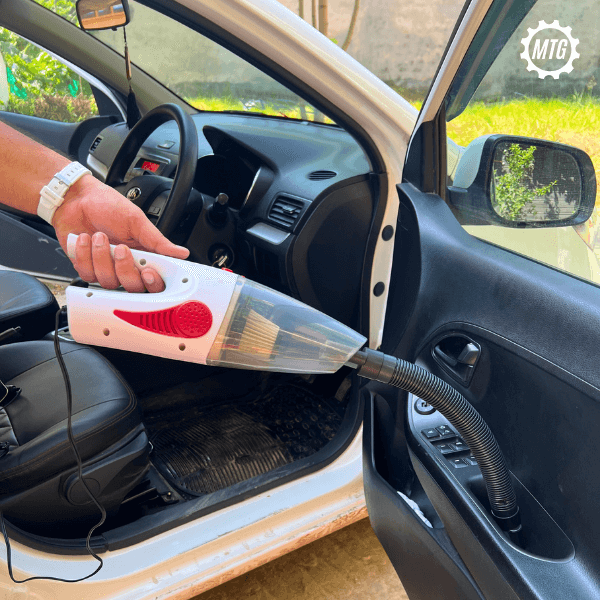 Portable Car Vacuum Cleaner – With Suction Pipe & Accessories