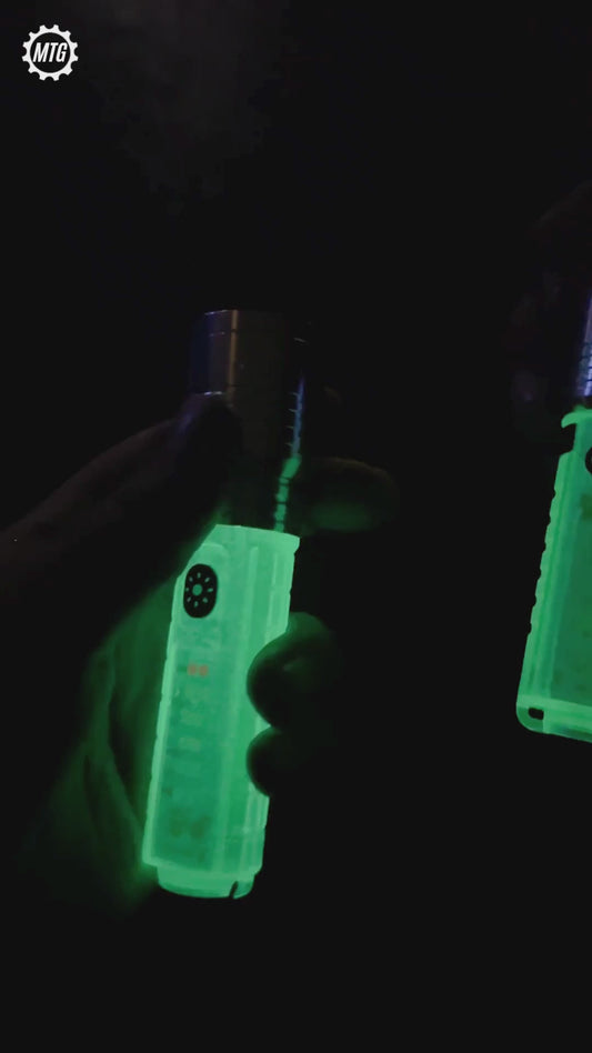 MTG BeamPro 520™ - Professional 7-Mode Rechargeable Flashlight